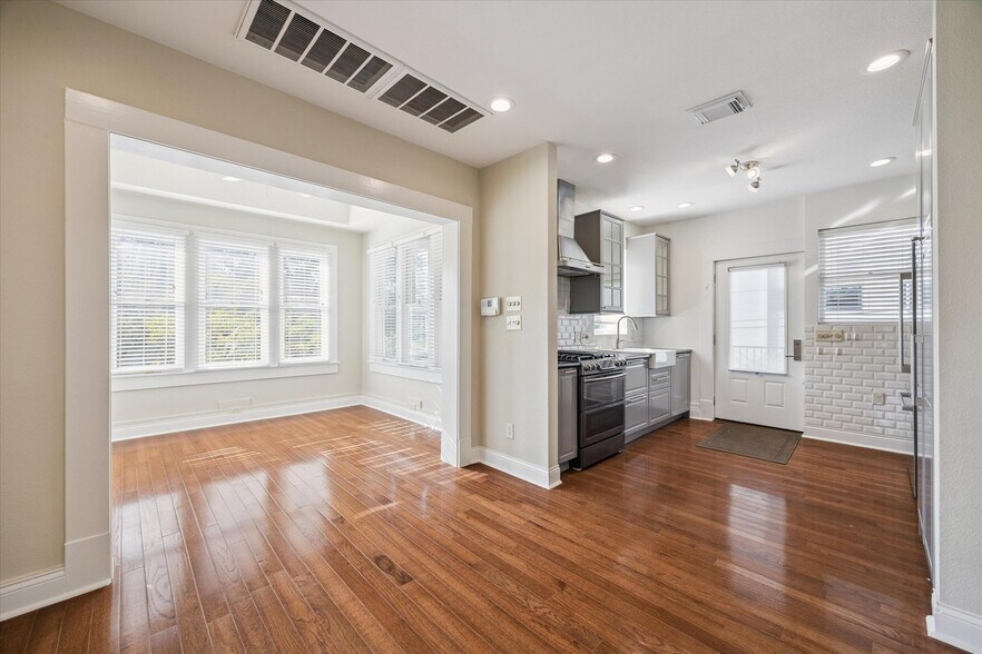 More Photos Of 1220 W Gray St, Houston Apartments For Sale