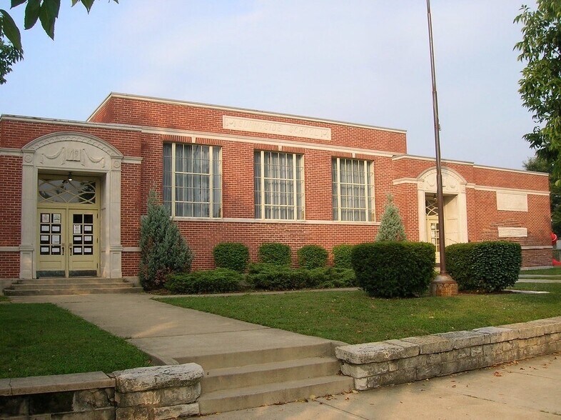 Primary Photo Of 719 S Fayette St, Washington Court House Flex For Sale