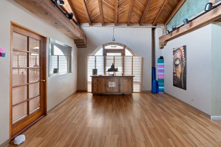 More Photos Of 6050 State Route 179, Sedona Office For Sale