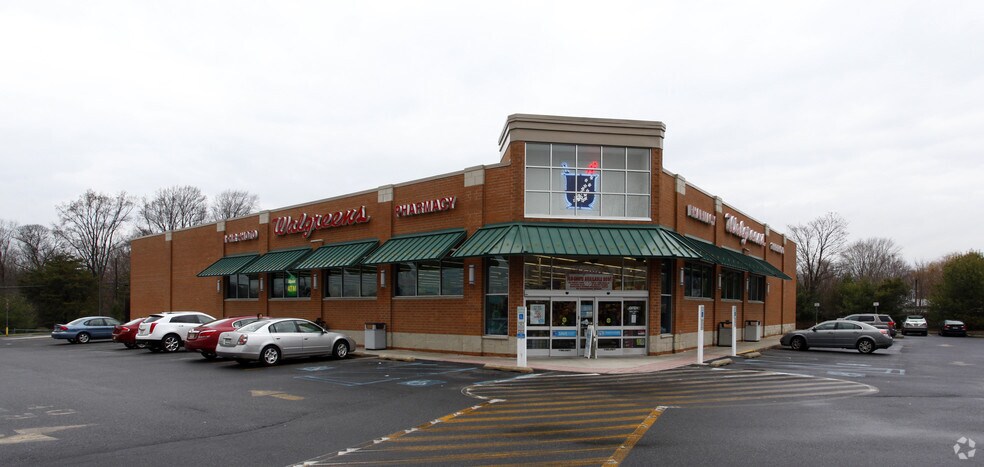Primary Photo Of 180 Bridgeton Pike, Mantua Drugstore For Sale