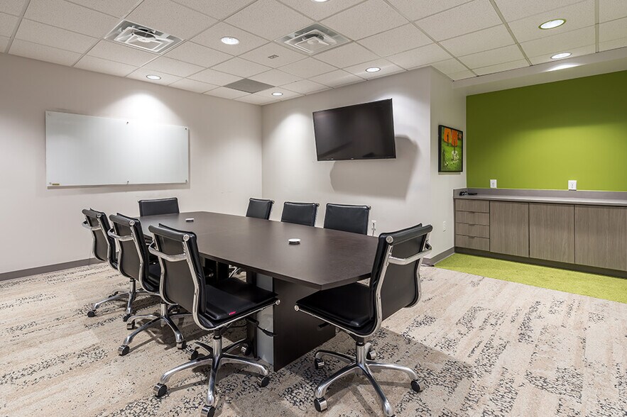 More Photos Of 2310 Parklake Dr NE, Atlanta Office For Lease
