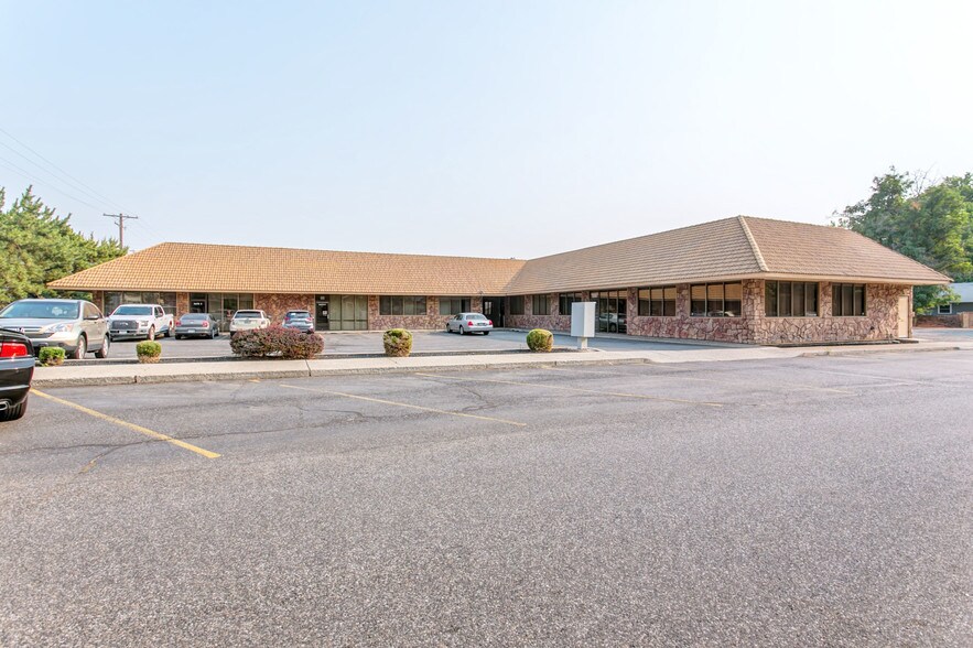 More Photos Of 100 N Fruitland St, Kennewick Office For Lease