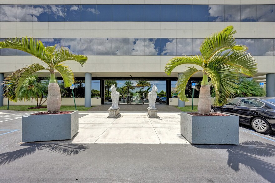 More Photos Of 4491 S State Road 7, Davie Office For Lease