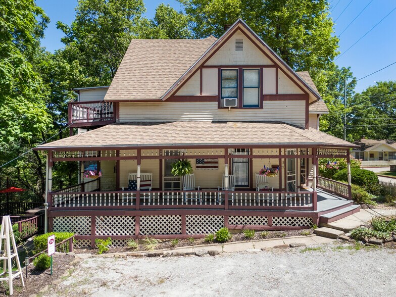 More Photos Of 5 Ojo St, Eureka Springs Hospitality For Sale