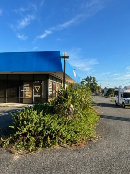 More Photos Of 580 Ellis Rd S, Jacksonville Office For Sale