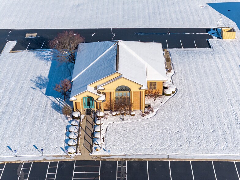 More Photos Of 1752 W High St, Piqua Medical For Sale