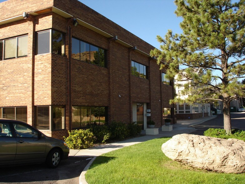 Primary Photo Of 1 Oakwood Park, Castle Rock Medical For Lease