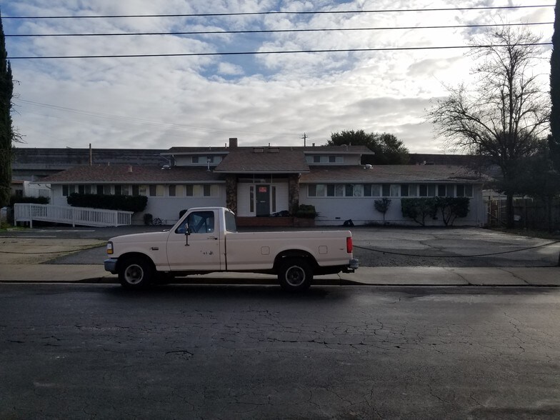 More Photos Of 2820 Broadmoor Ave, Concord General Retail For Sale