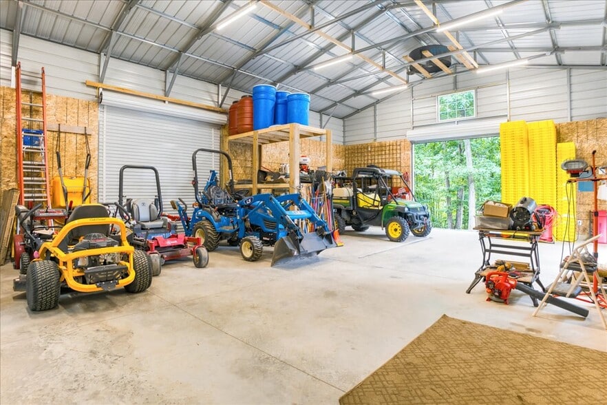 More Photos Of 1309 Redland Rd, Cross Junction Winery Vineyard For Sale
