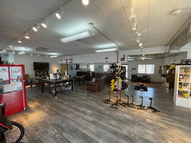 More Photos Of 11 S Main St, Sherborn Freestanding For Sale