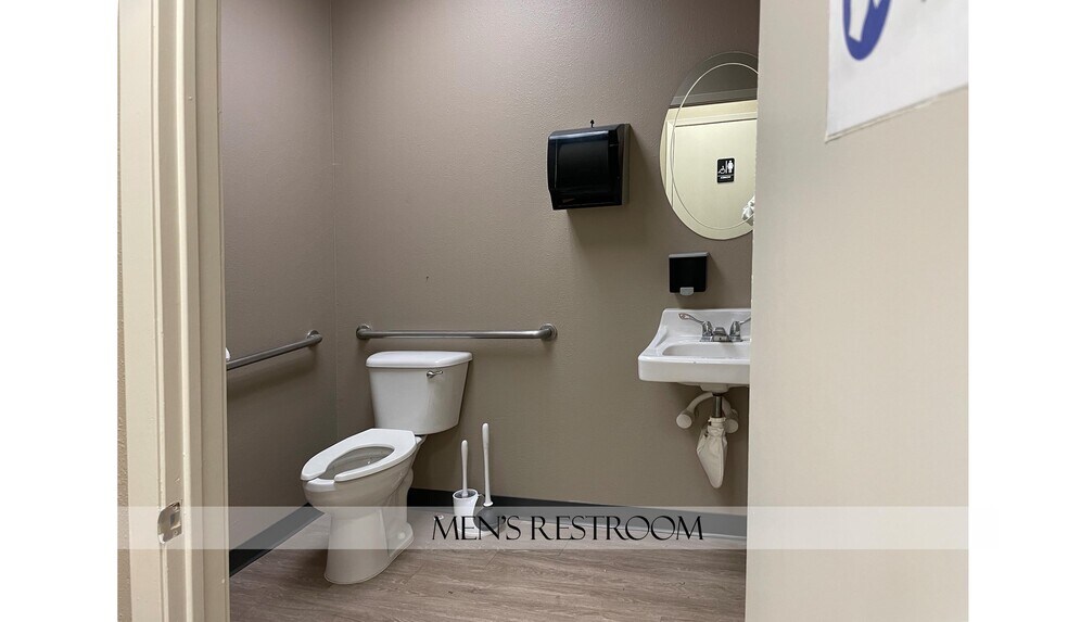 More Photos Of 632 Fm 2093, Fredericksburg Warehouse For Lease