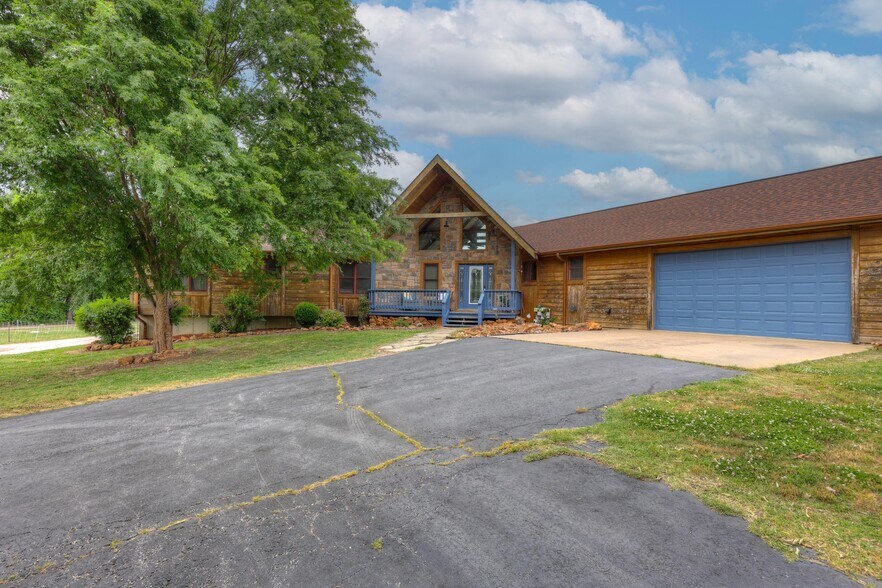 More Photos Of 25695 Mulberry Rd, Webb City Winery Vineyard For Sale