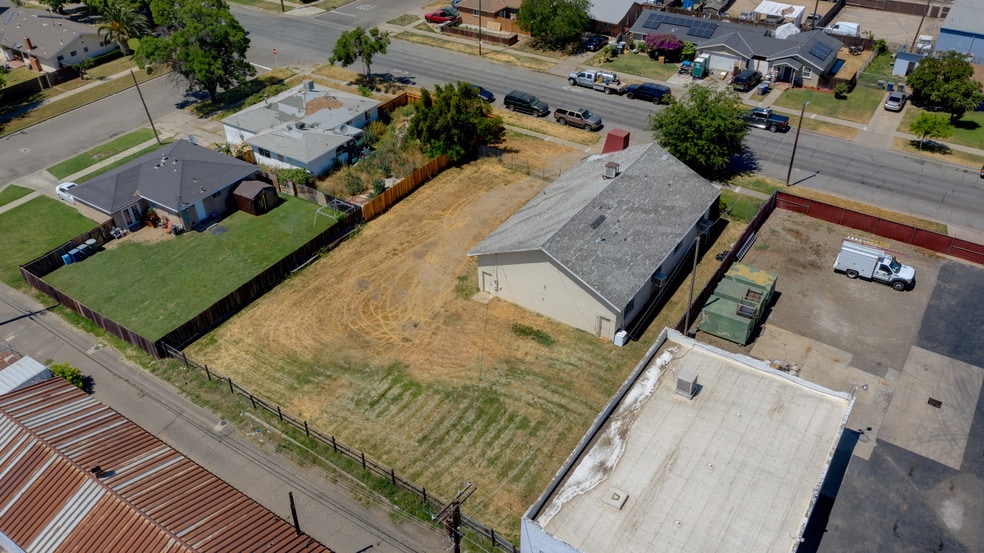 More Photos Of 332 W 8th St, Merced Religious Facility For Sale