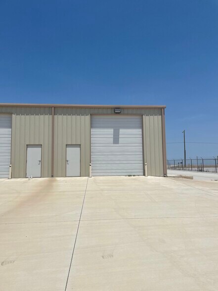 More Photos Of 1766 E Highway 380, Decatur Warehouse For Sale