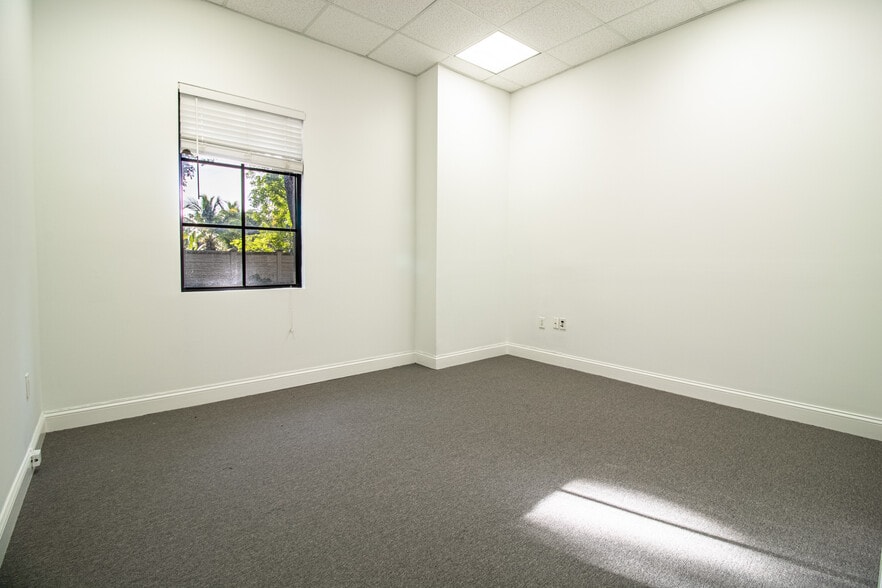 More Photos Of 7301 Wiles Rd, Coral Springs Medical For Sale