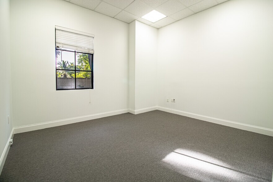 More Photos Of 7301 Wiles Rd, Coral Springs Medical For Sale