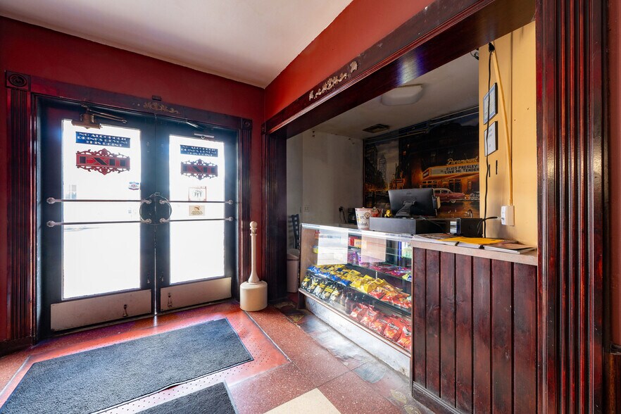 More Photos Of 230 Main St, Hobart Movie Radio TVStudio For Sale