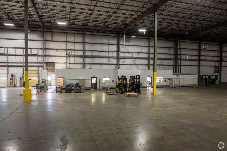 More Photos Of 49 E 3rd Ave, Toppenish Warehouse For Sale