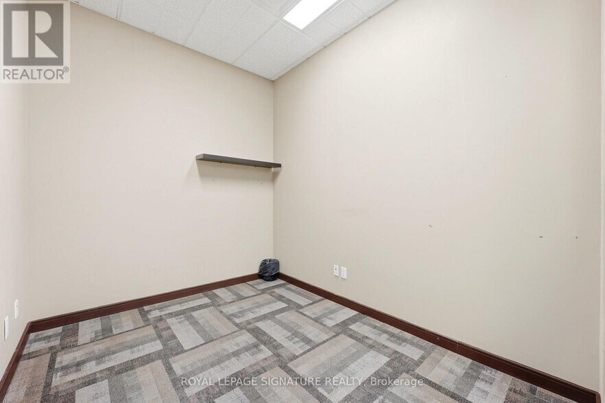 More Photos Of 158 Guelph St, Halton Hills Freestanding For Lease