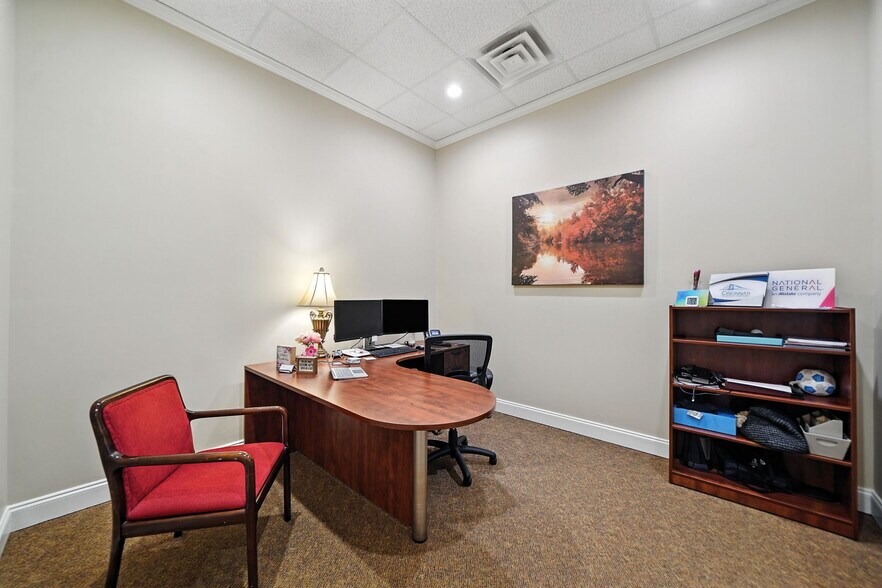 More Photos Of 4385 Kimball Bridge Rd, Alpharetta Medical For Lease