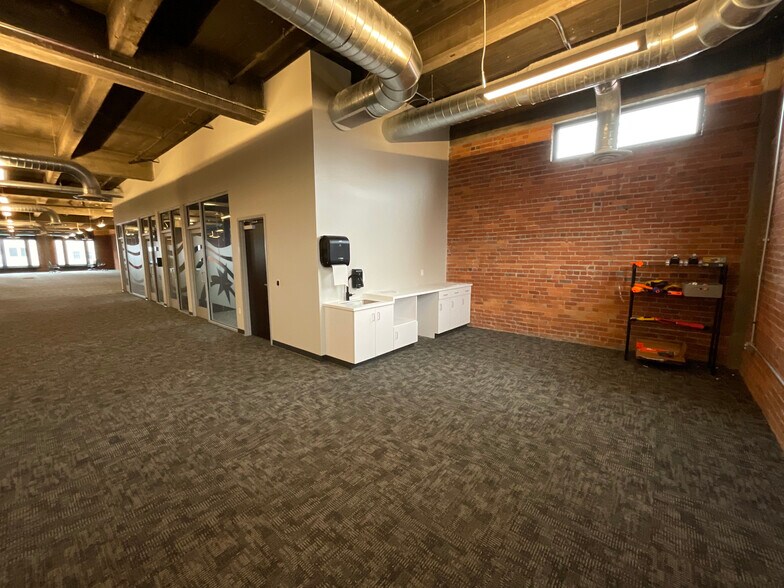 More Photos Of 127 W Wayne St, Fort Wayne Office For Sale