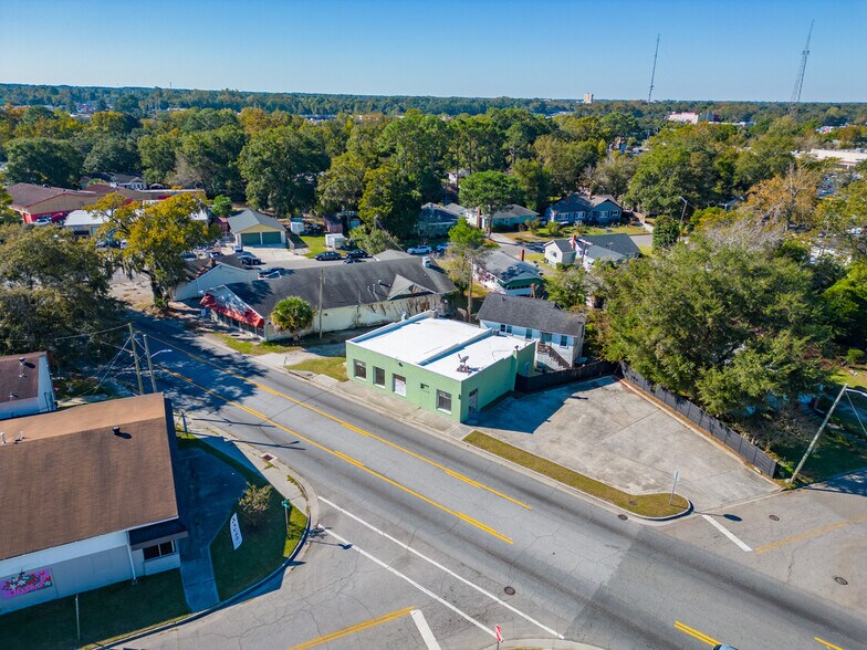 More Photos Of 2203 Skidaway Rd, Savannah Freestanding For Sale