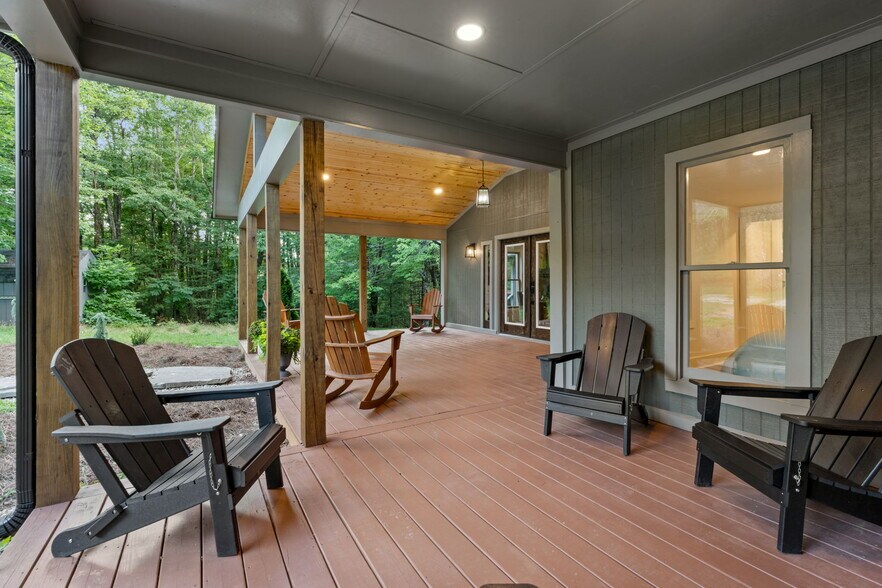 More Photos Of 122 Highlands View Rd, Highlands Specialty For Sale