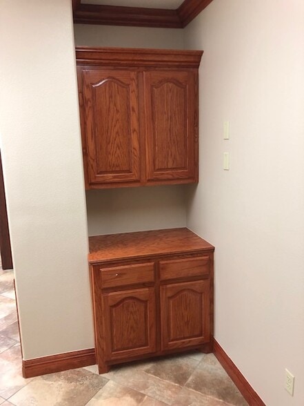 More Photos Of 3814 Acushnet Dr, Corpus Christi Light Manufacturing For Lease