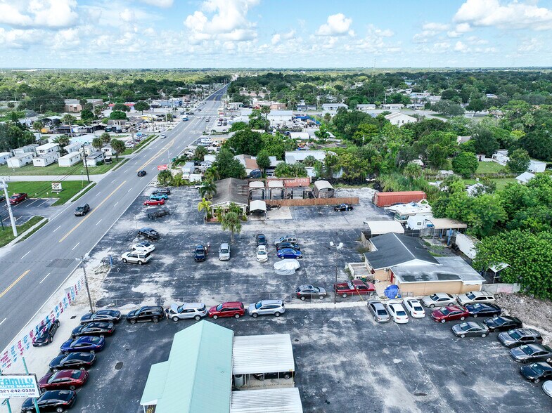 More Photos Of 1918 Aurora Rd, Melbourne Auto Dealership For Lease