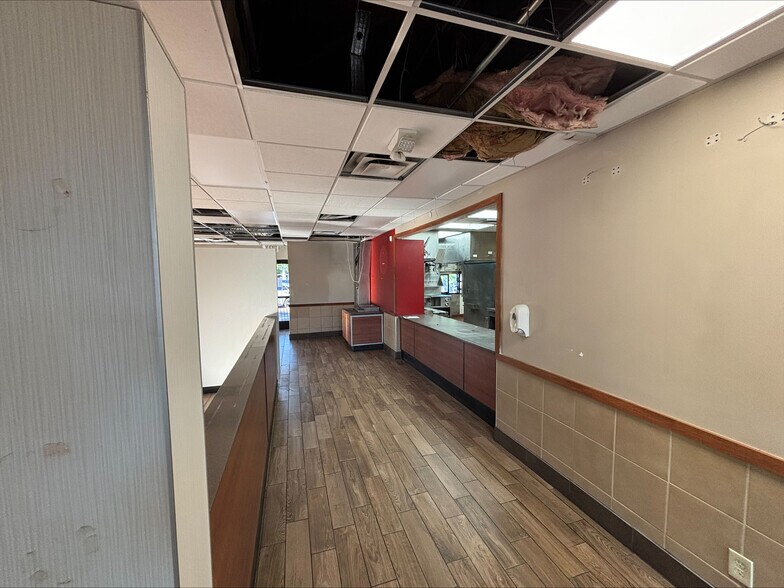 More Photos Of 935 Chuck Dawley Blvd, Mount Pleasant Fast Food For Lease