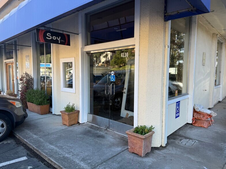 Primary Photo Of Redwood Road, Oakland Freestanding For Lease
