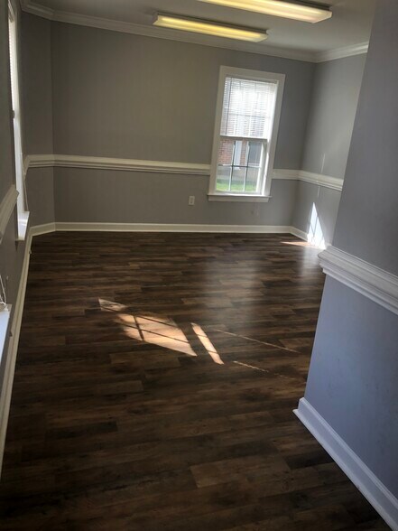 More Photos Of 340-358 S Raleigh St, Holly Springs Office For Lease