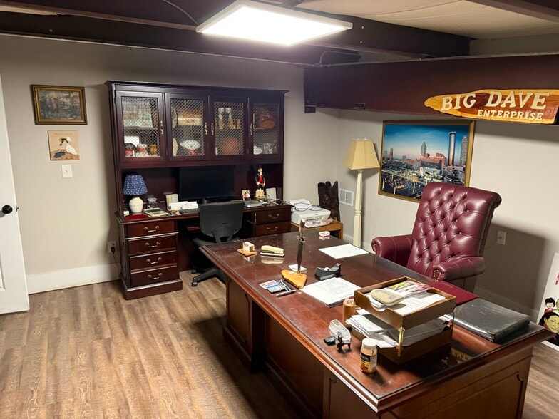 More Photos Of 41 Veterans Memorial Hwy, Mableton Industrial For Sale