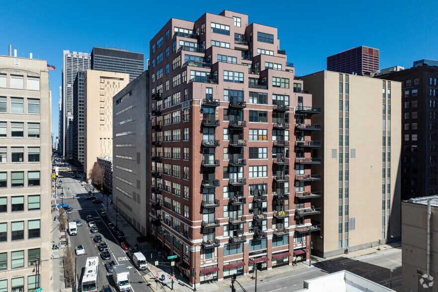 Primary Photo Of 80 W Harrison St, Chicago Apartments For Lease
