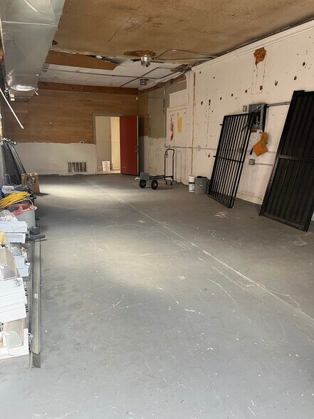 More Photos Of 2650-2654 S Broadway, Denver Storefront For Lease