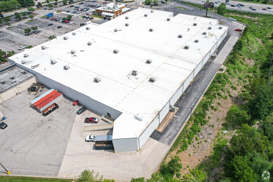 More Photos Of 3120-3180 Richmond Rd, Lexington Unknown For Lease