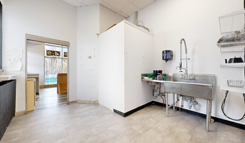 More Photos Of 803 O' Connor Dr, Toronto Restaurant For Lease