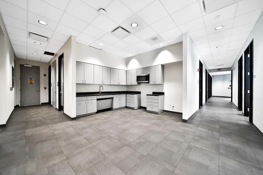 More Photos Of 5939 Albert Dr, Humble Light Distribution For Sale