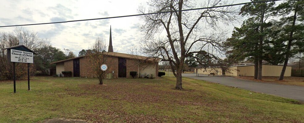 Primary Photo Of 602 Arkansas Blvd, Texarkana Religious Facility For Sale