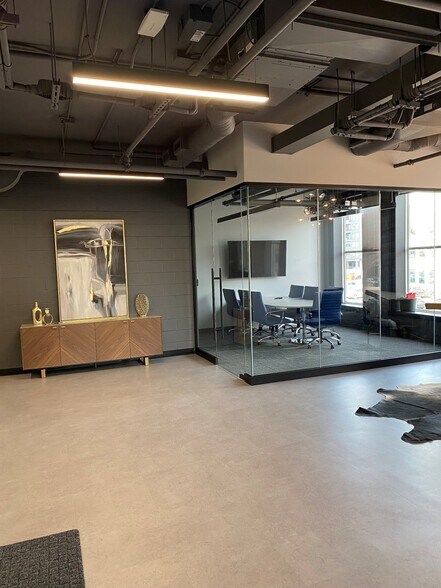 More Photos Of 679 Main St, Moncton Loft Creative Space For Lease