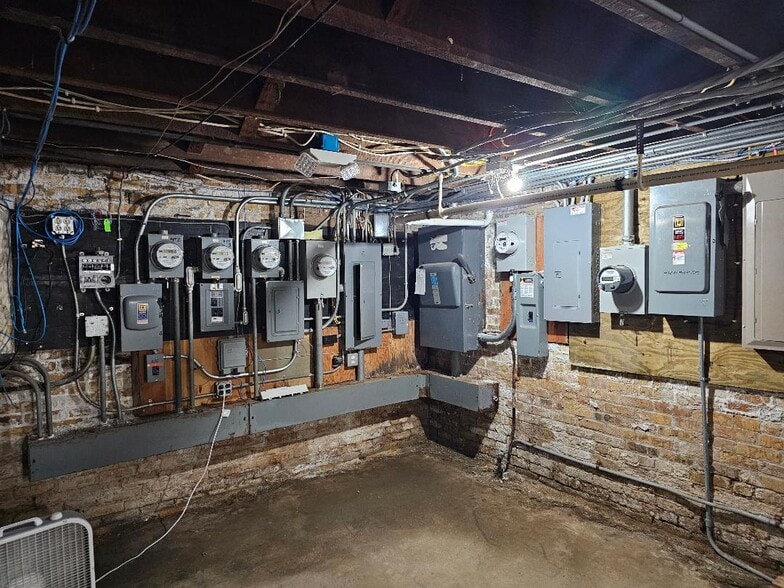 More Photos Of 632 High St, Racine Storefront Retail Residential For Sale