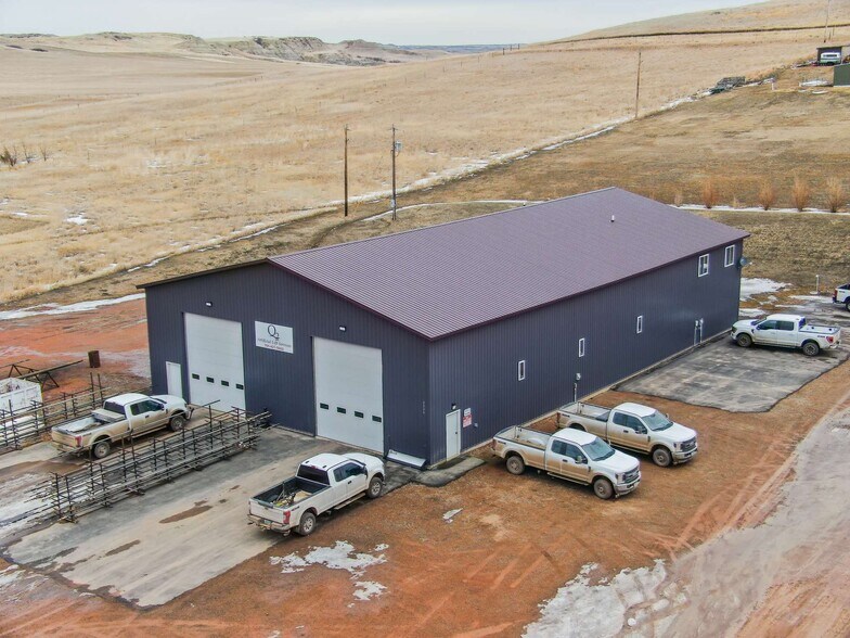 More Photos Of 2226 124th T Ave NW, Watford City Warehouse For Sale