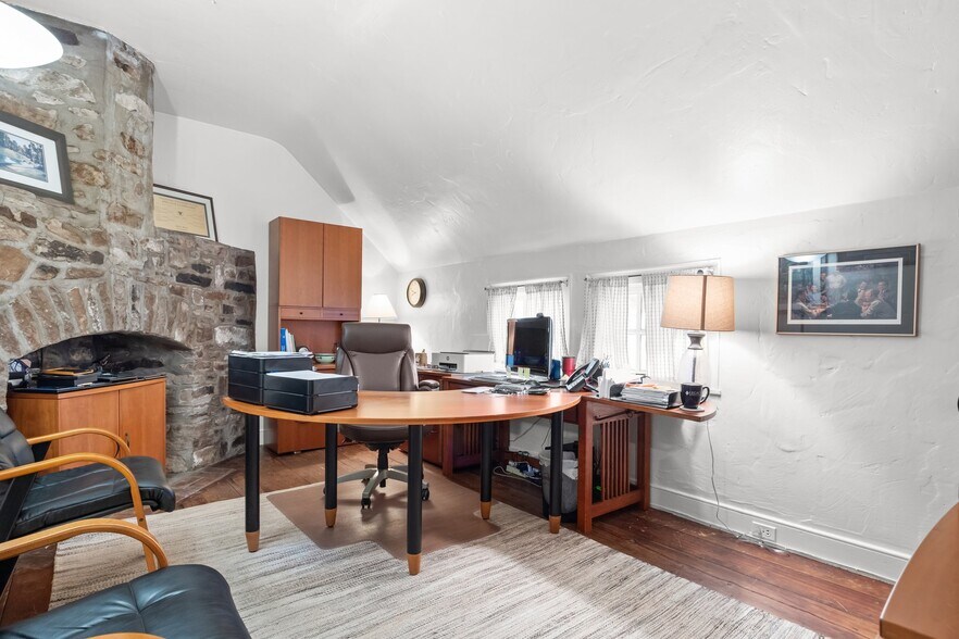 More Photos Of 111 S State St, Newtown Office Residential For Sale