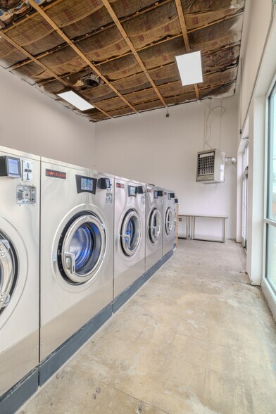 More Photos Of 1315 W 500 N, Salt Lake City Freestanding For Sale