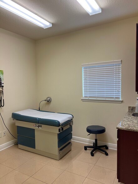 More Photos Of 1656 S Volusia Ave, Orange City Medical For Lease