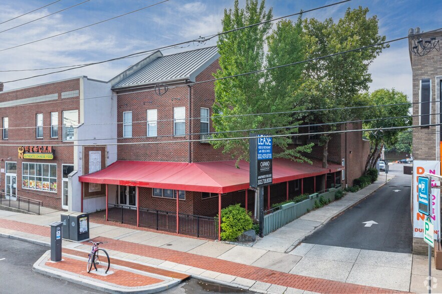 Primary Photo Of 55 E Main St, Newark Storefront Retail Residential For Lease