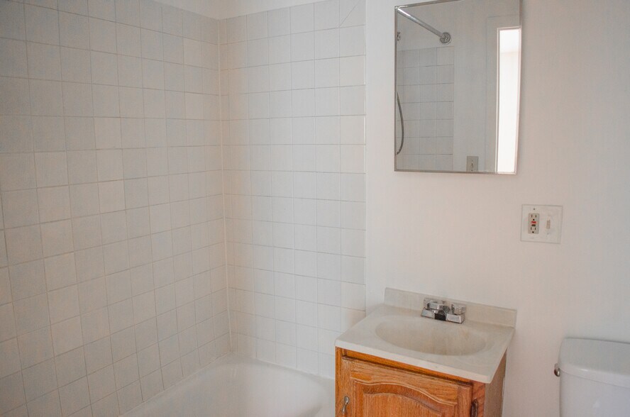 More Photos Of 1620 Columbia Tpke, Castleton On Hudson Storefront Retail Residential For Sale