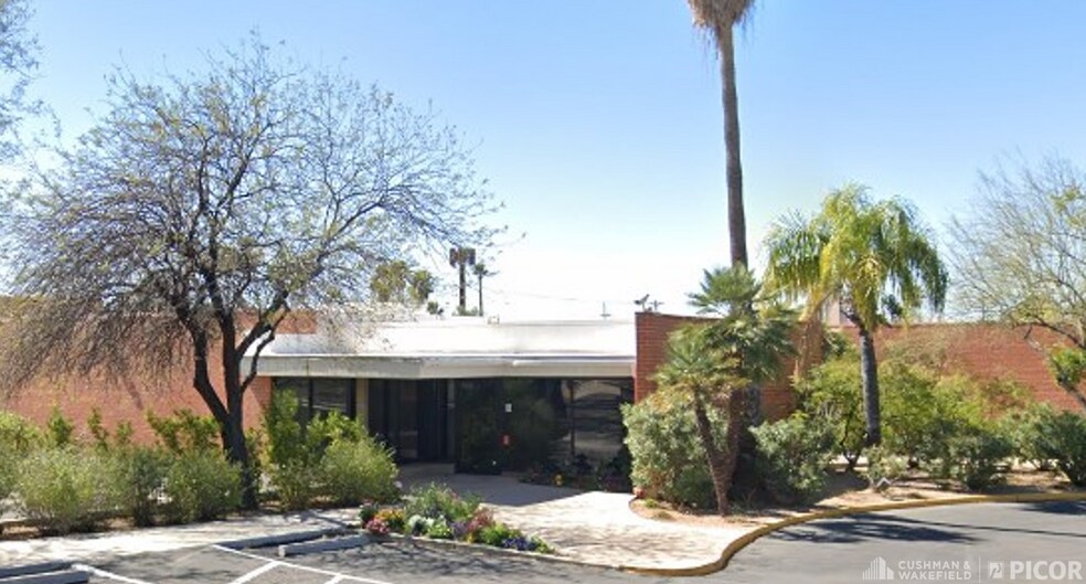 Primary Photo Of 100-150 N Tucson Blvd, Tucson Medical For Lease