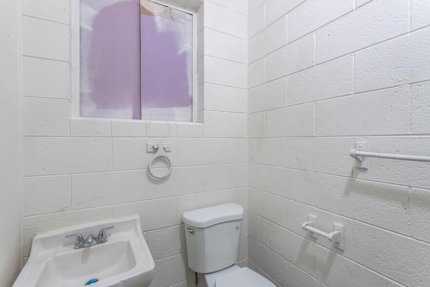 More Photos Of 1025 Parkview Ave, Redding Multifamily For Sale