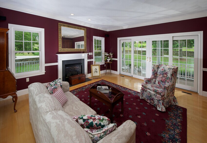 More Photos Of 11 Marbleridge Rd, North Andover Specialty For Sale